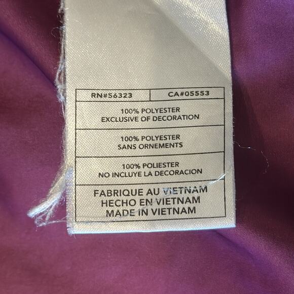 Nike Women's Convertible Running Jacket Dark Fuchsia Size M - Picture 10 of 15